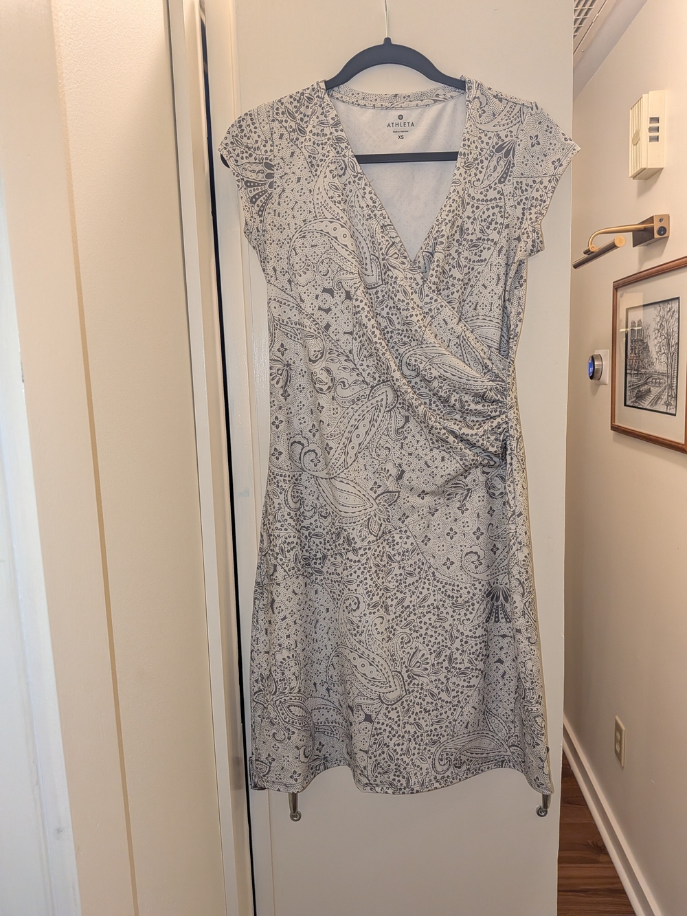Athleta Cream & Gray Paisley Faux-Wrap Dress XS